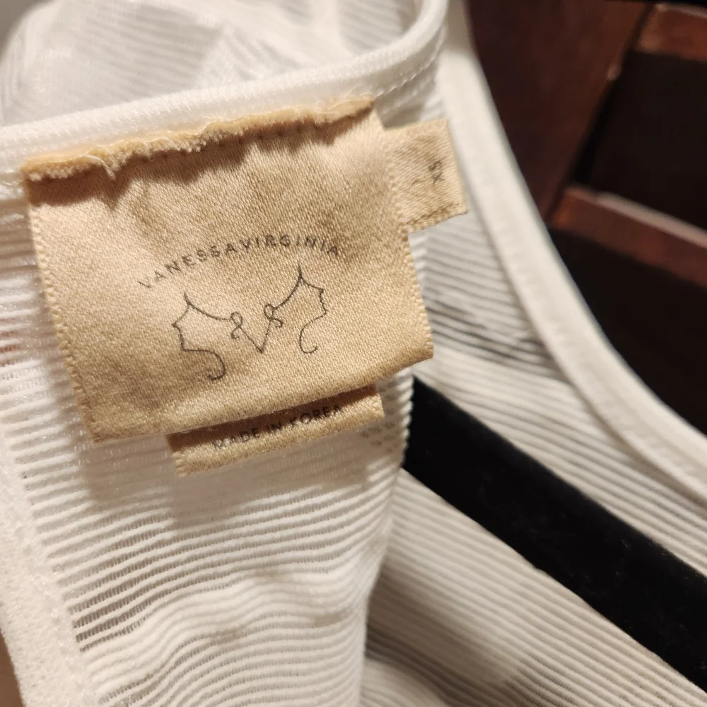 Anthropologie Cream Ruffled Blouse - Picture 3 of 4